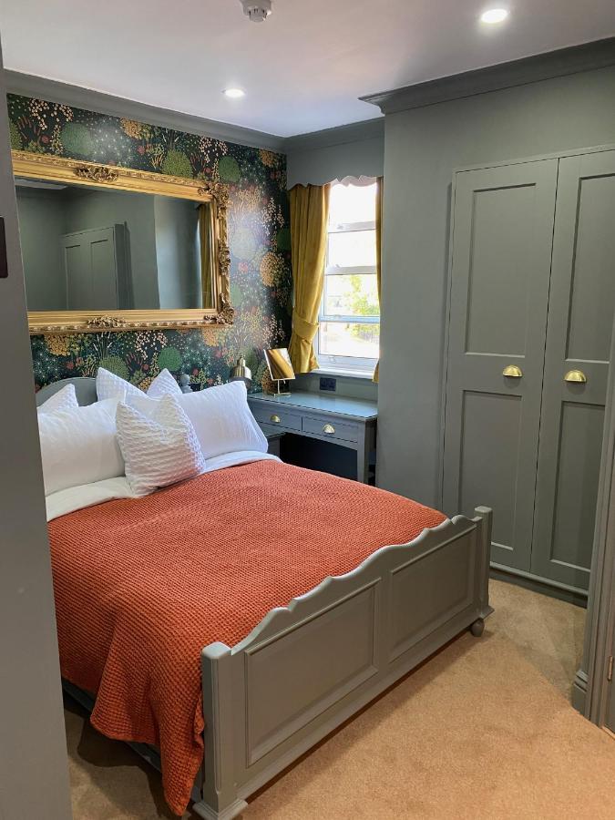 Shelbourne House Bed and Breakfast Χαρογκέιτ Εξωτερικό φωτογραφία